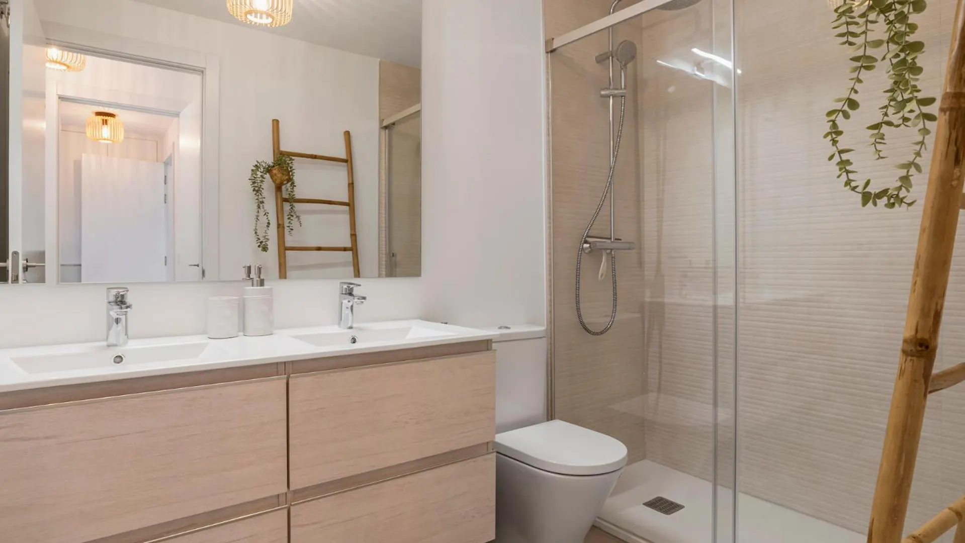 Casa Sarena - Terrace & Seaviews Apartment Estepona